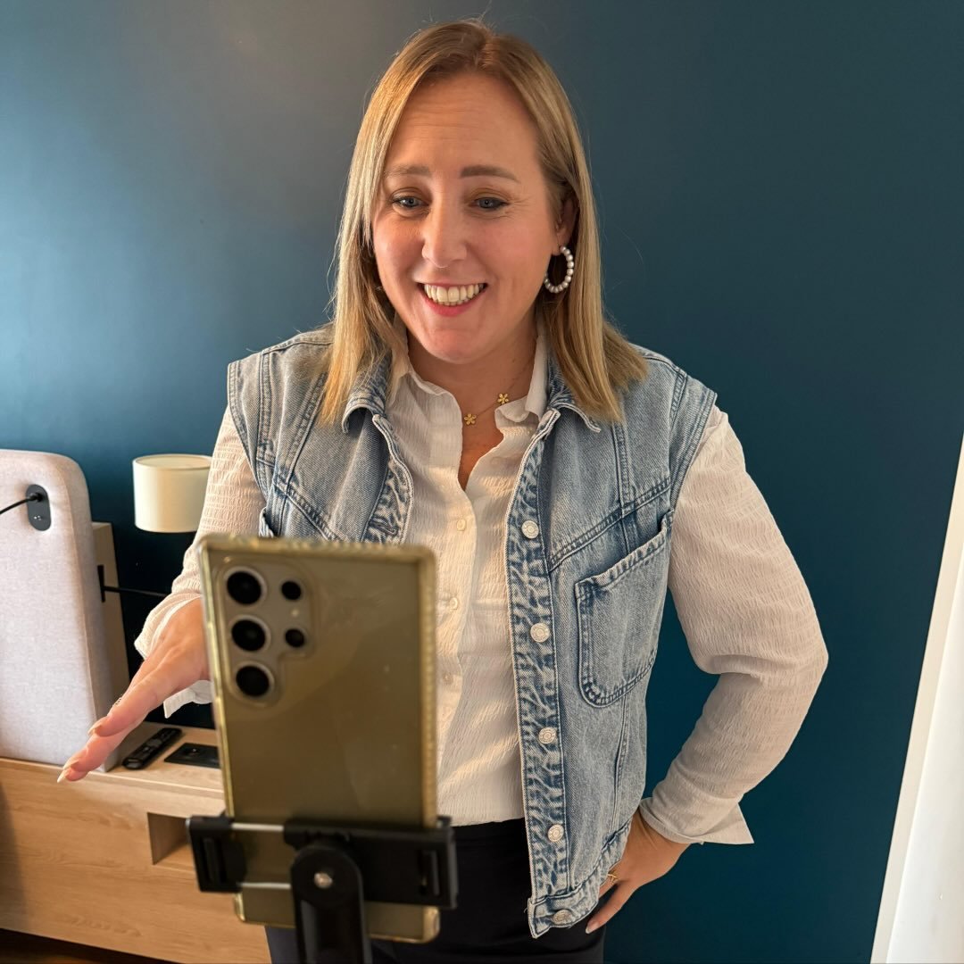 Claire Gressent (@melledigital2.0)